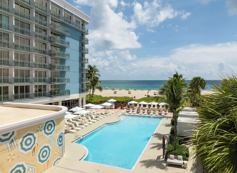 The Singer Oceanfront Resort, Curio Collection by Hilton hotel detail image 2