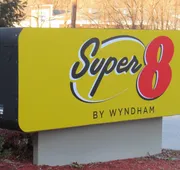 Super 8 by Wyndham New Cumberland hotel detail image 3