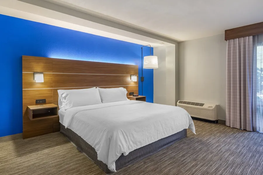 Holiday Inn Express Cape Coral-Fort Myers Area by IHG hotel detail image 6