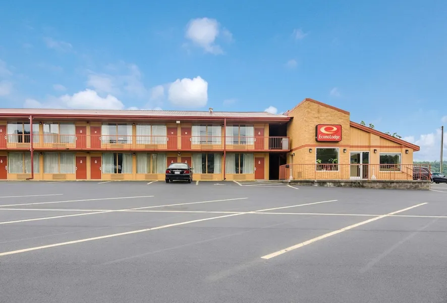 Econo Lodge Marion I-81 hotel detail image 2