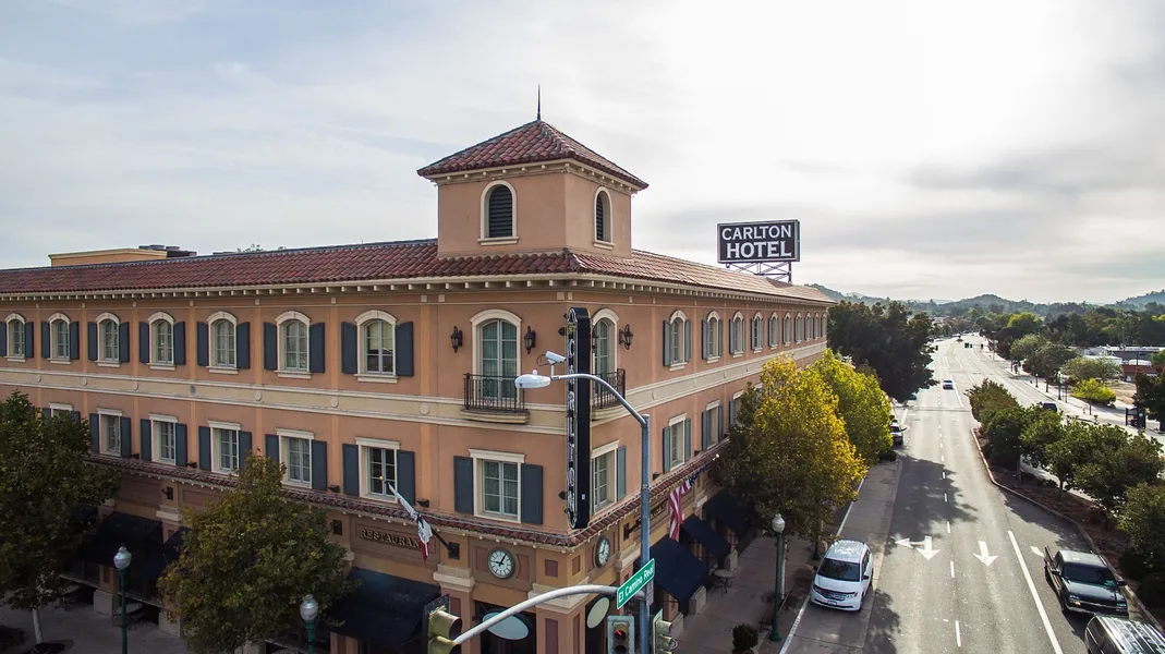 The Carlton Hotel, Atascadero – Paso Robles, a Tribute Portfolio Hotel hotel detail image 2