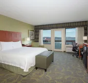 Hampton Inn and Suites Astoria hotel detail image 7