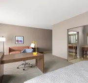 Hampton Inn & Suites Harrisburg/North hotel detail image 3