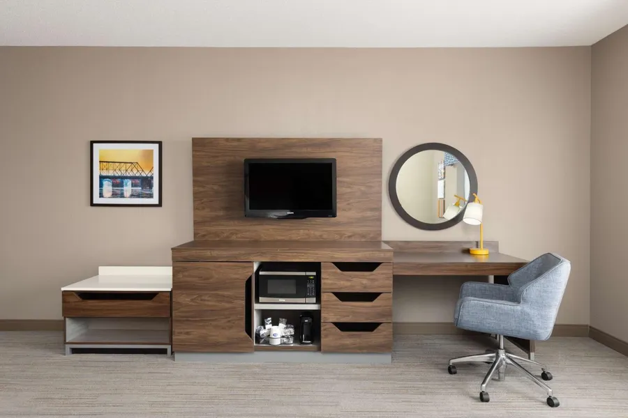 Hampton Inn & Suites Harrisburg/North hotel detail image 6