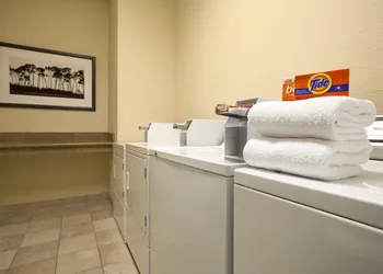 Country Inn & Suites by Radisson Chanhassen MN hotel thumbnail 3