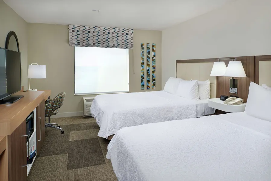 Hampton Inn & Suites Rogers hotel detail image 6