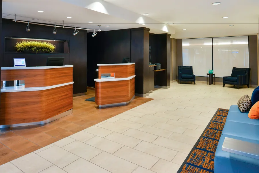 Courtyard by Marriott Beaumont hotel detail image 2