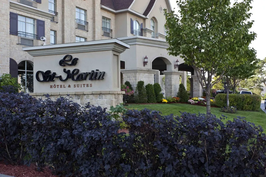 Le St-Martin Hotel & Suites Laval hotel detail image 2