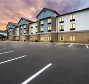 Comfort Suites Jackson I-40 hotel detail image 5