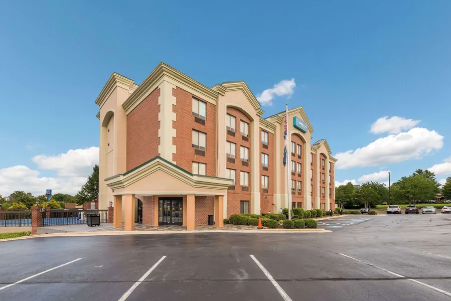 Clarion Pointe Greensboro Airport hotel detail image 2
