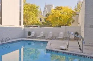Salt Lake Plaza SureStay Collection by Best Western hotel thumbnail 3