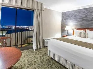 Salt Lake Plaza SureStay Collection by Best Western hotel thumbnail 5