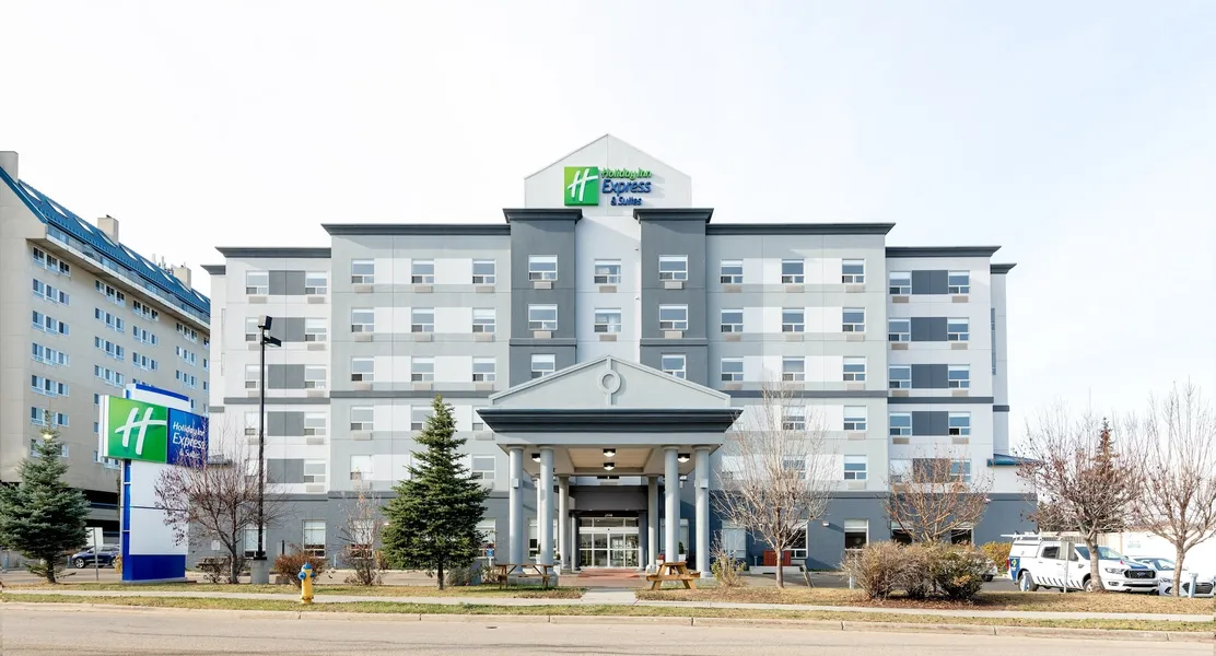 Holiday Inn Express Hotel & Suites Edmonton South by IHG hotel detail image 2