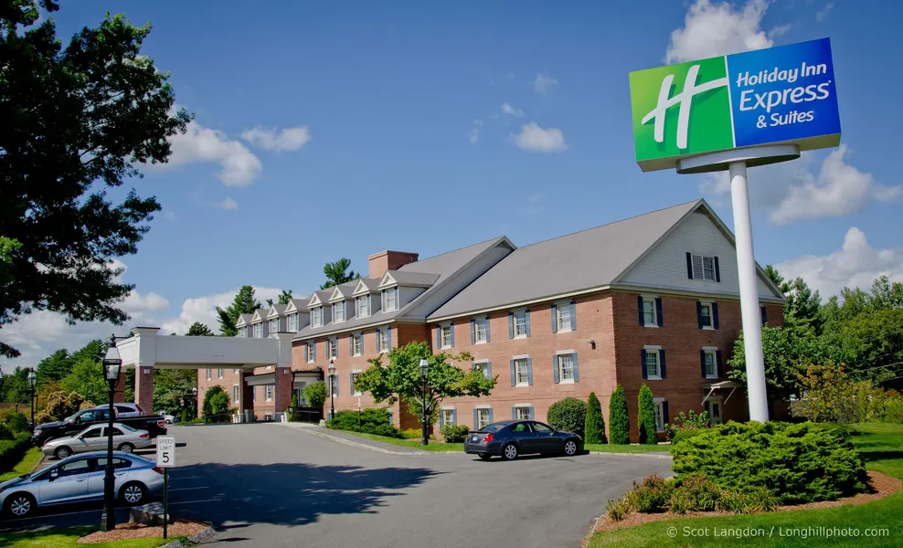 Holiday Inn Express & Suites Merrimack – Nashua by IHG hotel detail image 2