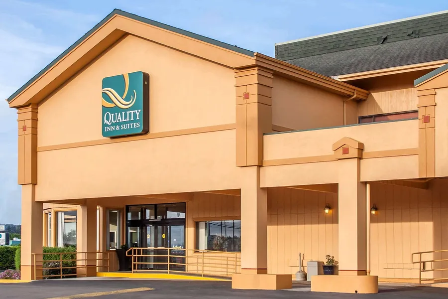 Quality Inn & Suites at Coos Bay hotel detail image 2