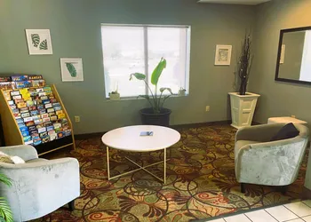 OYO Hotel Lincoln Airport NE Hwy 80 hotel thumbnail 3