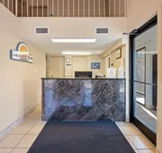 Skylite inn hotel detail image 4