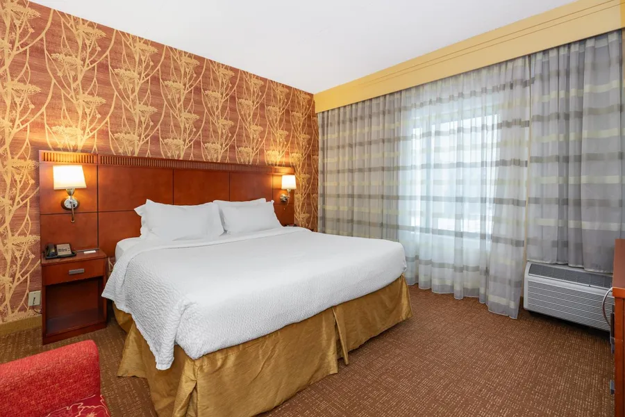 Courtyard by Marriott Toledo Airport Holland hotel detail image 6