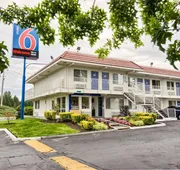 Motel 6 Everett, WA - South hotel detail image 7