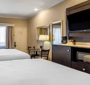 Comfort Inn & Suites Huntington Beach hotel detail image 4