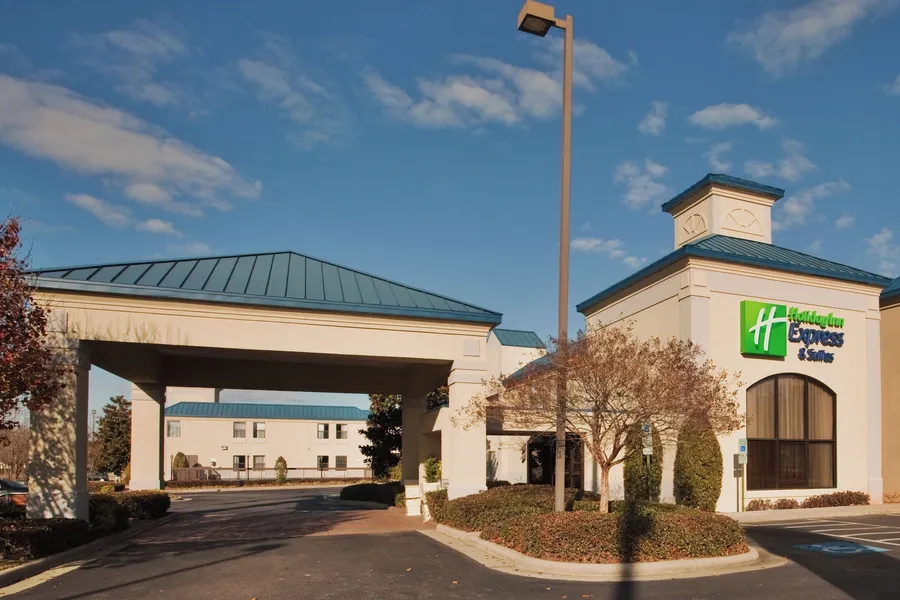 Holiday Inn Express Hotel & Suites Wilson - Hayes Place by IHG hotel detail image 2
