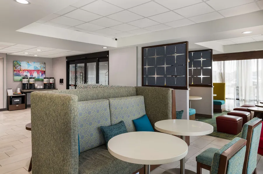 Hampton Inn Gadsden hotel detail image 6