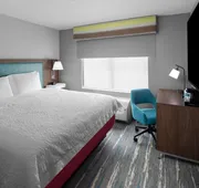Hampton Inn Phoenix-Biltmore hotel detail image 7