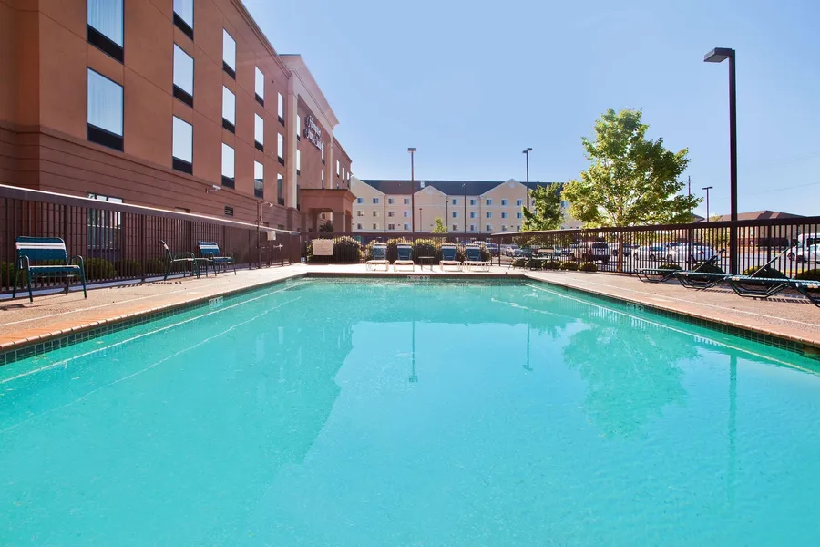 Hampton Inn & Suites Oxford Anniston hotel detail image 2