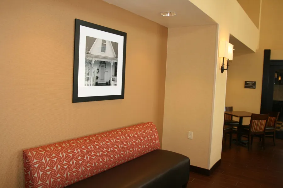 Hampton Inn & Suites Oxford Anniston hotel detail image 6