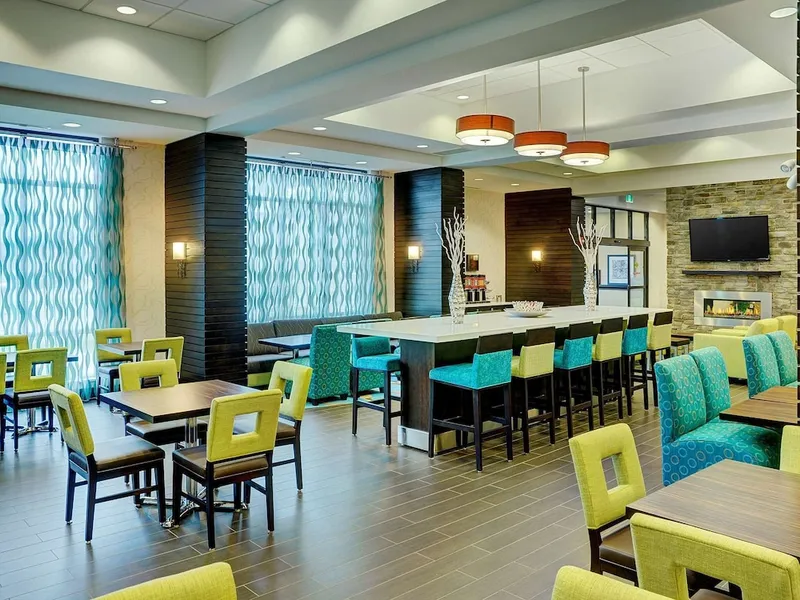Hampton Inn by Hilton Winnipeg Airport/Polo Park hotel detail image 6