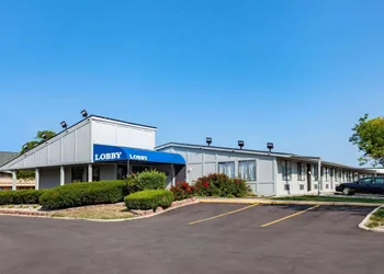 Travelodge by Wyndham Monroe hotel thumbnail 2