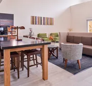 Holiday Inn Express Tampa N I-75 - University Area by IHG hotel detail image 5