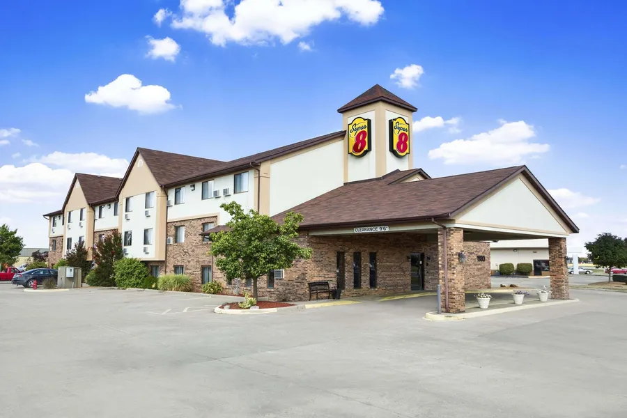 Super 8 by Wyndham Carbondale hotel detail image 2