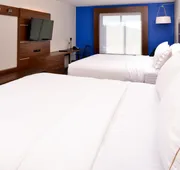 Holiday Inn Express Hotel & Suites Urbana-Champaign by IHG hotel detail image 3
