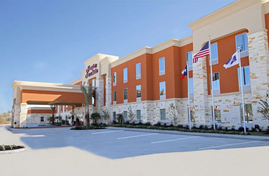 Hampton Inn & Suites Winnie hotel detail image 2