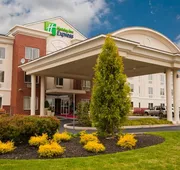 Holiday Inn Express and Suites Vineland Millville by IHG hotel detail image 3