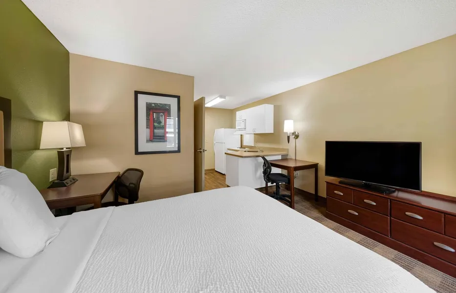 Extended Stay America Suites Los Angeles Burbank Airport hotel detail image 6
