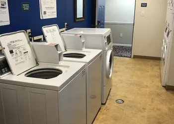 InTown Suites Extended Stay Decatur AL hotel thumbnail 7