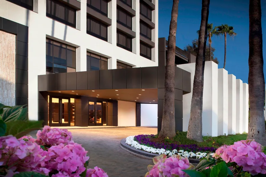 Beverly Hills Marriott hotel detail image 2