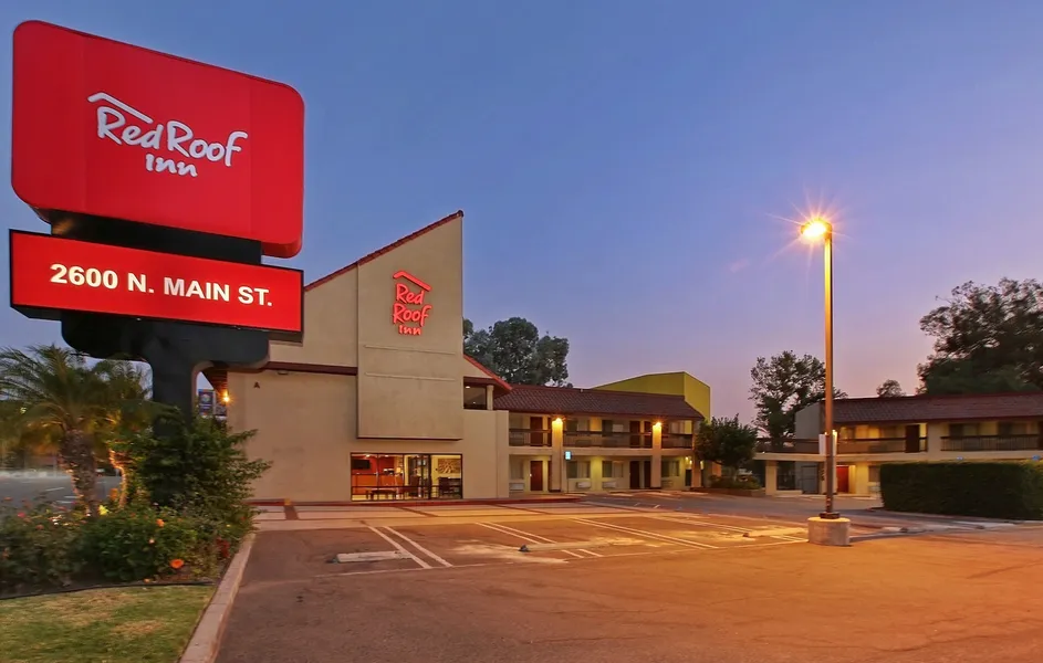 Red Roof Inn Santa Ana hotel detail image 2