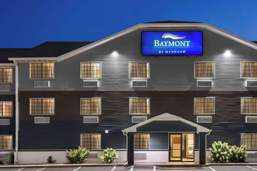 Baymont by Wyndham Cedar Rapids hotel detail image 2