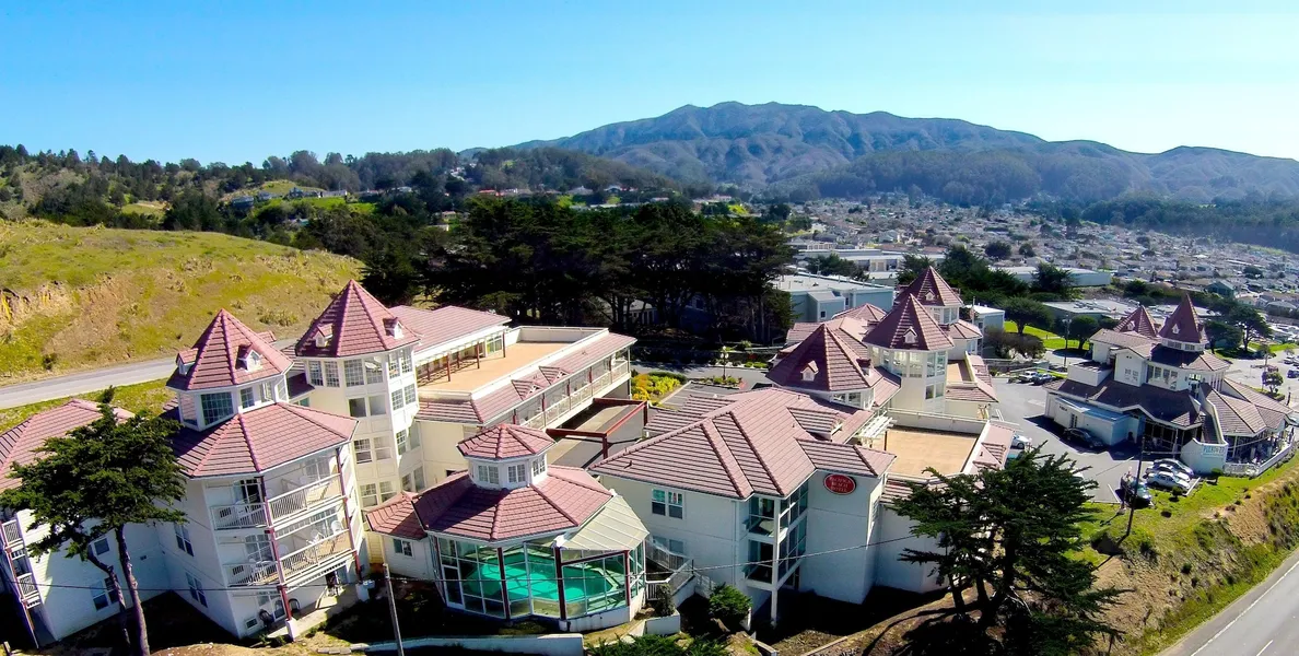 Pacifica Beach Hotel hotel detail image 2