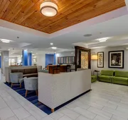 Holiday Inn Express & Suites Shelbyville Indianapolis by IHG hotel detail image 5