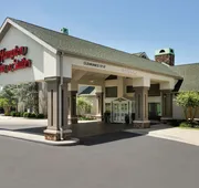 Hampton Inn & Suites Springdale hotel detail image 3