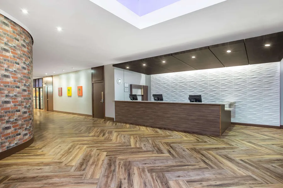Ramada by Wyndham Tampa Westshore Airport South hotel detail image 6