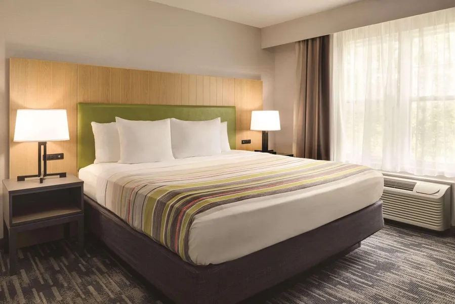 Country Inn & Suites by Radisson, Pella, IA hotel detail image 6