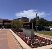 Courtyard by Marriott Waco hotel detail image 4