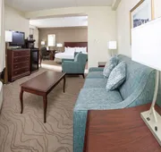 DoubleTree by Hilton Boston - Milford hotel detail image 4