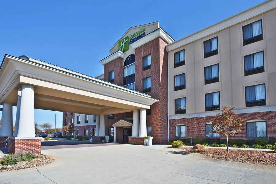 Holiday Inn Express Hotel & Suites ANDERSON NORTH by IHG hotel detail image 2