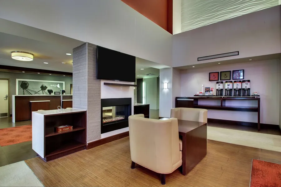 Hampton Inn & Suites Shreveport/South hotel detail image 2